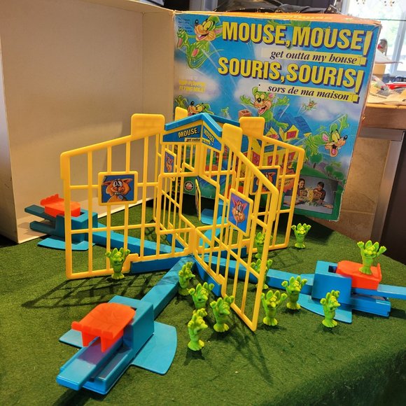 Mouse, Mouse Get Outta My House 1994 - Picture 4 of 17